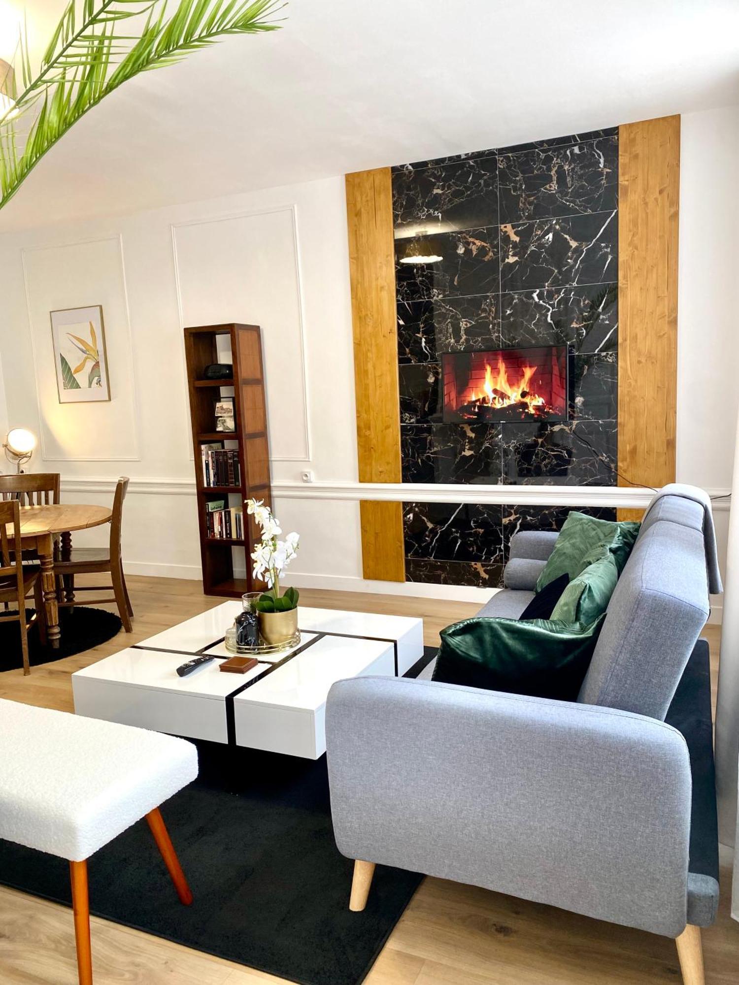 Bel Appartement Pour 2 Personnes Vue Laterale Sur Le Port 르트레포르 외부 사진